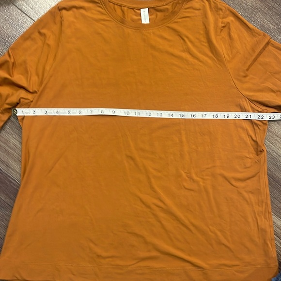 Athleta Shirt - Picture 3 of 6